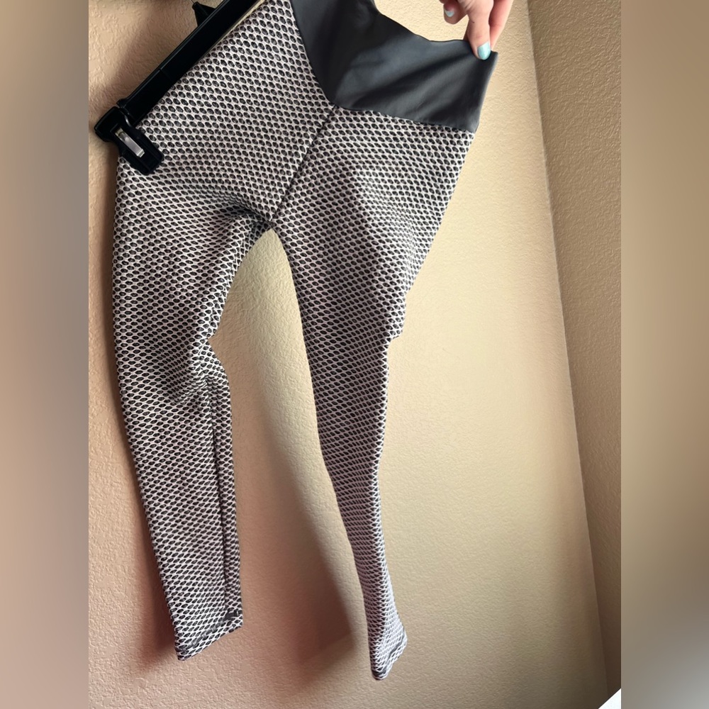 Scrunched leggings